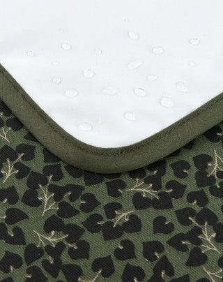 Nobodinoz Hyde Park waterproof changing pad • Forest Yumik
